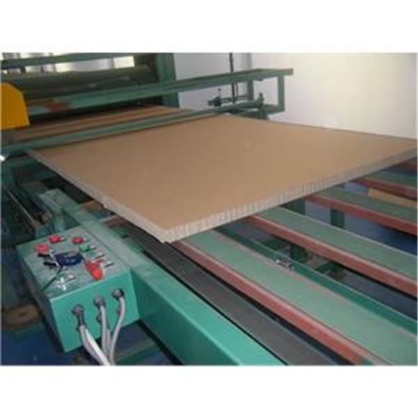蜂窝纸板生产线